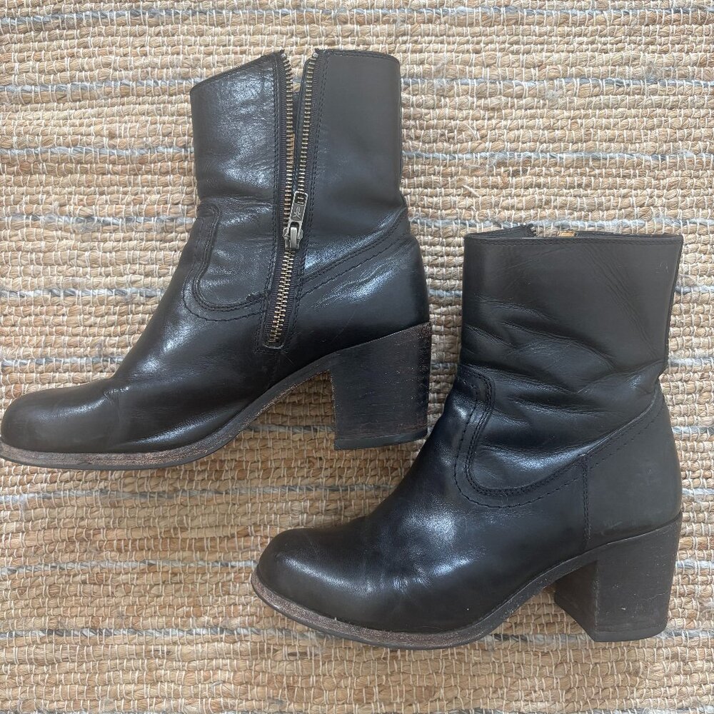 Frye Leather Boots Size 7 Black - Made in Mexico
